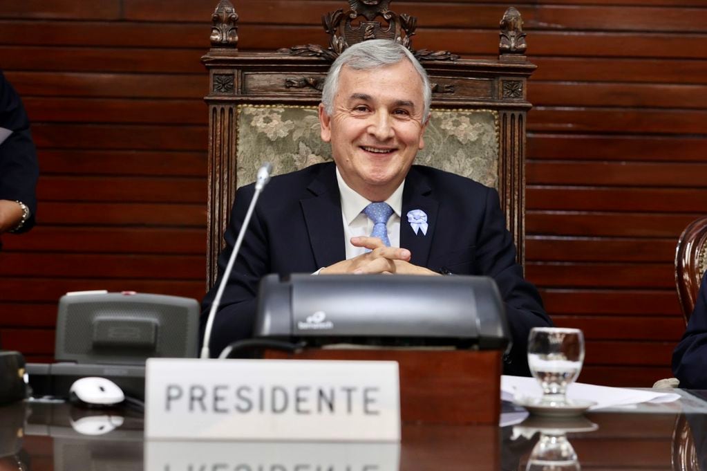 Elegido el pasado 7 de mayo como convencional, el gobernador Gerardo Morales presidió la convención constituyente de Jujuy que este viernes alumbró un texto actualizado de la Carta Magna provincial.