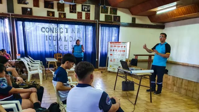Brindan talleres de educación vial a niños y adolescentes de Eldorado