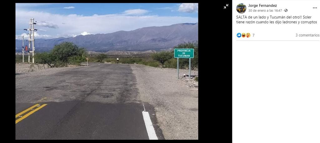 La imagen en cuestión fue tomada desde la provincia vecina y muestra como el pavimento se esfuma al cruzar la frontera e ingresar a Tucumán.