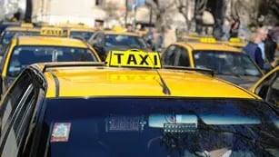 Entran a regir nuevas tarifas de taxi en Rosario: en cuánto quedó la bajada de bandera y la ficha