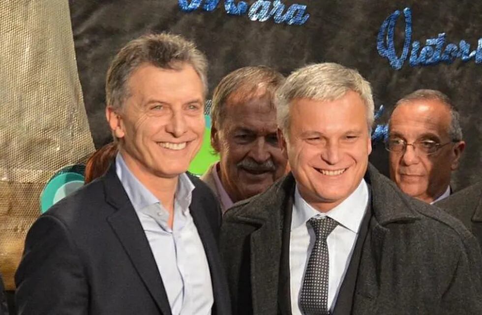 Macri con el ex intendente Gabriel Frizza (Gentileza Radio Comunicar)