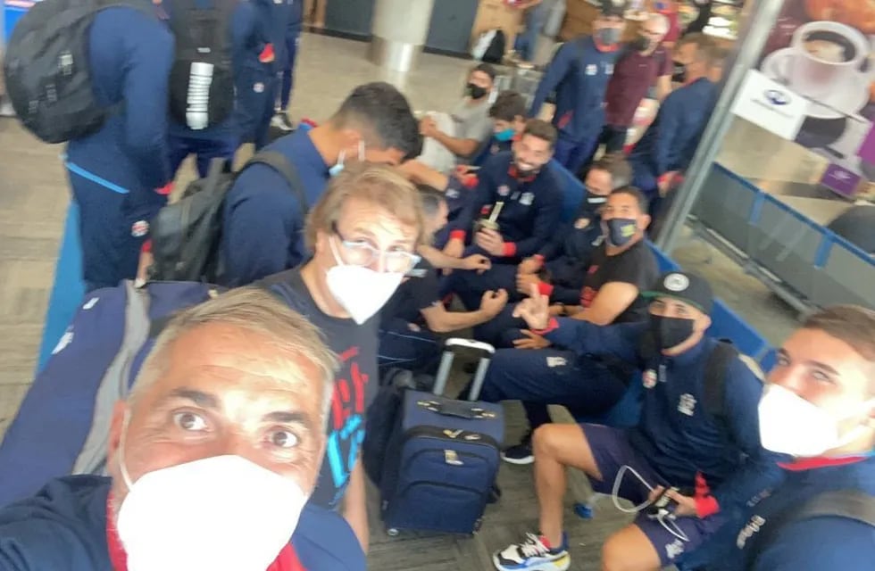 La delegación de Arsenal de Sarandí no pudo viajar a Mendoza para enfrentar a Godoy Cruz por un paro del personal técnico de la estación aérea.
