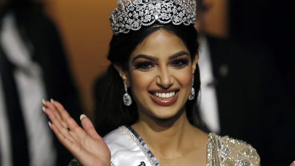 La última Miss Universo, oriunda de la India.