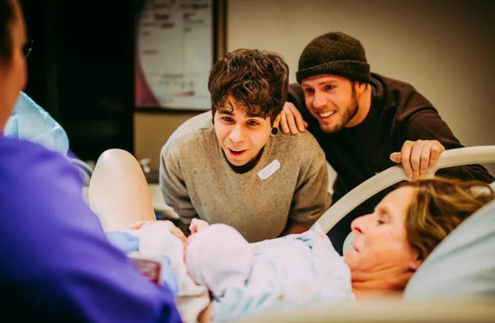 Una mujer dio a luz a su propio nieto. (Foto: Facebook/Elliot Dougherty)