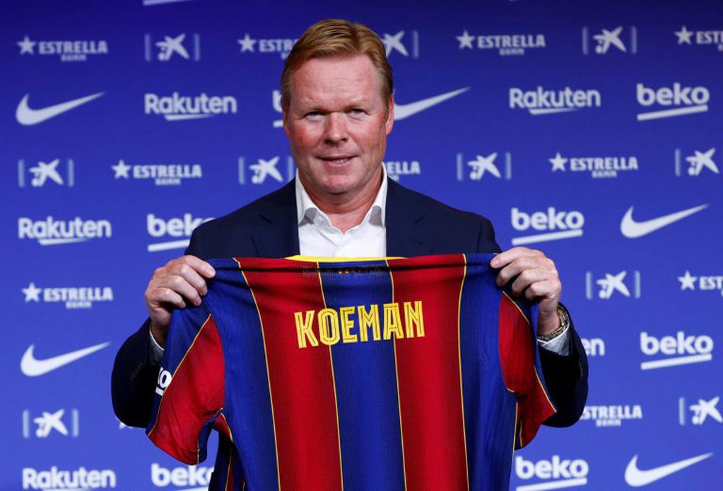 El ex jugador holandés del Barcelona, Ronald Koeman, durante el acto de presentación como nuevo DT. (EFDE)