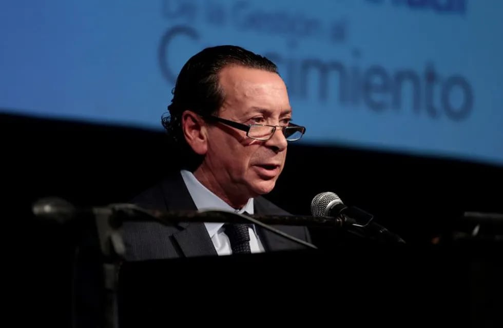 Dante Sica, director of ABECEB, speaks during the Institute of Argentine Finance Executives (IAEF) conference in Buenos Aires, Argentina, on Tuesday, June 6, 2017. Founded in 1967, the Institute is composed of executives, directors and managers of companies and institutions from the areas of Finance, Administration, Planning, Management Control, Treasury, Accounting and Purchasing. Photographer: Sarah Pabst/Bloomberg ciudad de buenos aires Dante Sica director de abeceb conferencia en el instituto argentino de finanzas