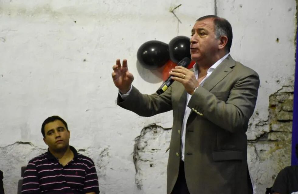 Luis Juez se lanza como precandidato a gobernador.