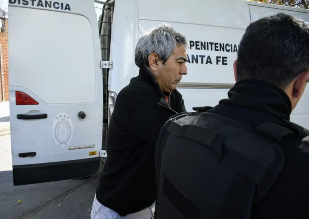 El comisario de la Policía Federal, Mariano Valdés, aseguró que trató de proteger a Roxana González durante el enfrentamiento que protagonizó en la autopista Rosario-Buenos Aires. (Juan José García)