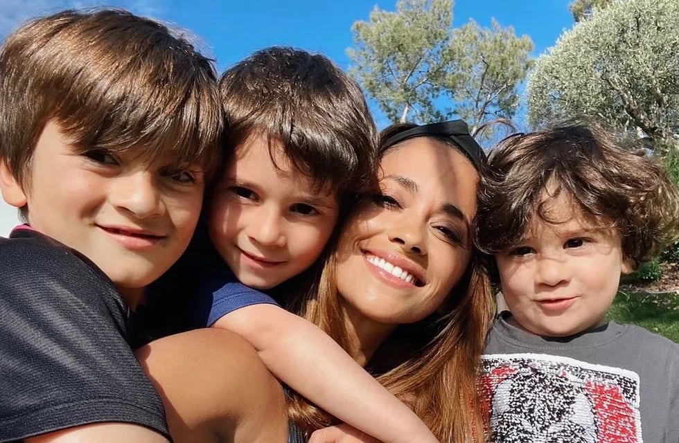Thiago, Mateo y Ciro acompañaron a su mamá en su primer viaje a Argentina en 2021.