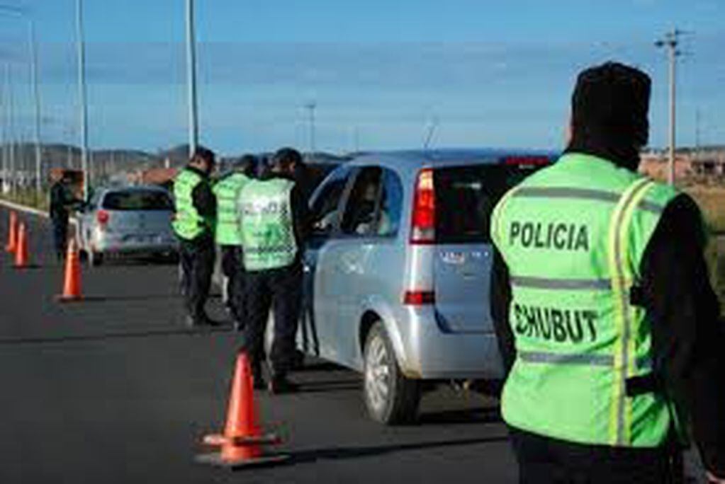 En la provincia son 250 los efectivos policías aislados por casos sospechosos o positivos.