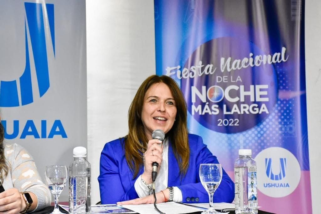 Silvina Bello, destacó los beneficios que aporta la Fiesta Nacional de la Noche Más Larga, en materia de promoción turística.
