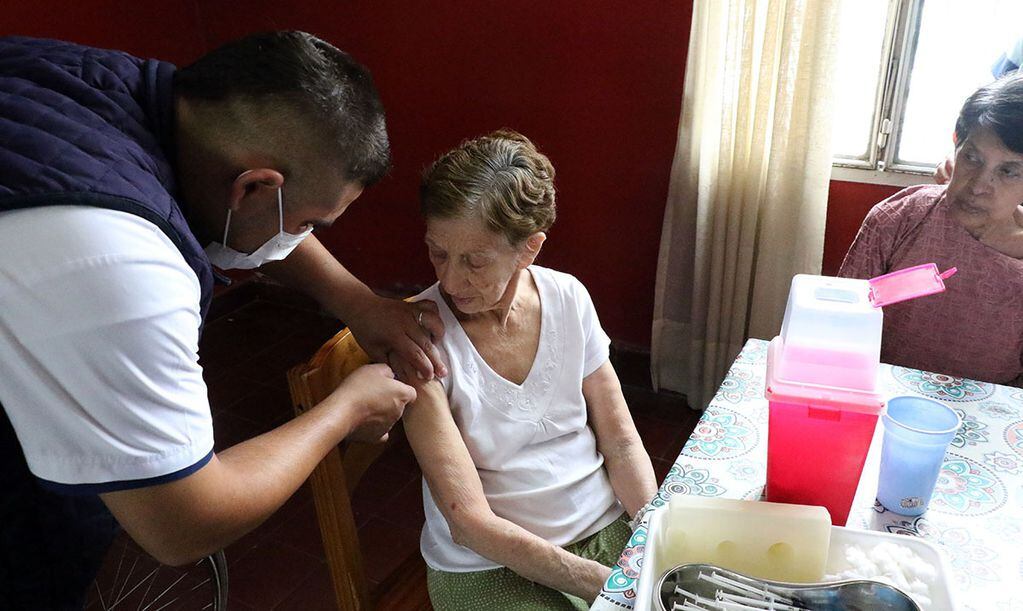 Medina Ruiz resaltó la importancia de vacunar a la población de riesgo.