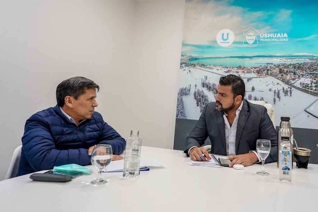 El intendente Walter Vuoto se reunió con el Presidente del Concejo Deliberante de Ushuaia, Juan Carlos Pino.