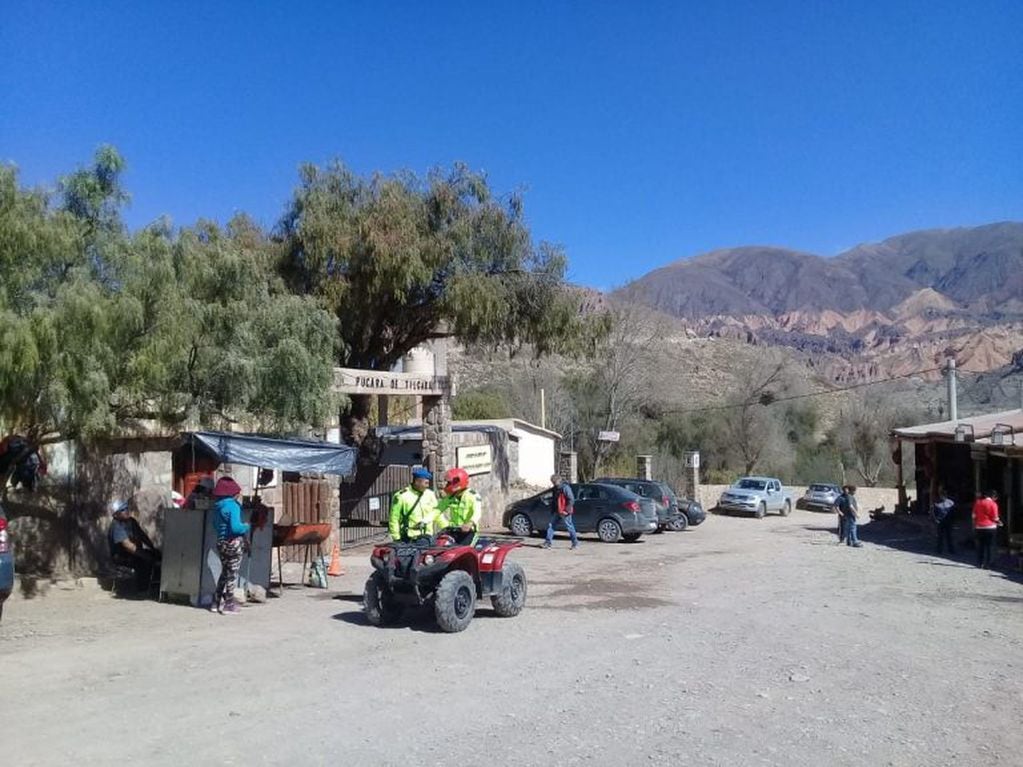 La Policía Turística, en el Pucará de Tilcara.