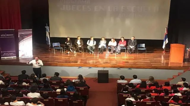 Presentaron en Puerto Rico el programa “Jueces en la Escuela 2022”
