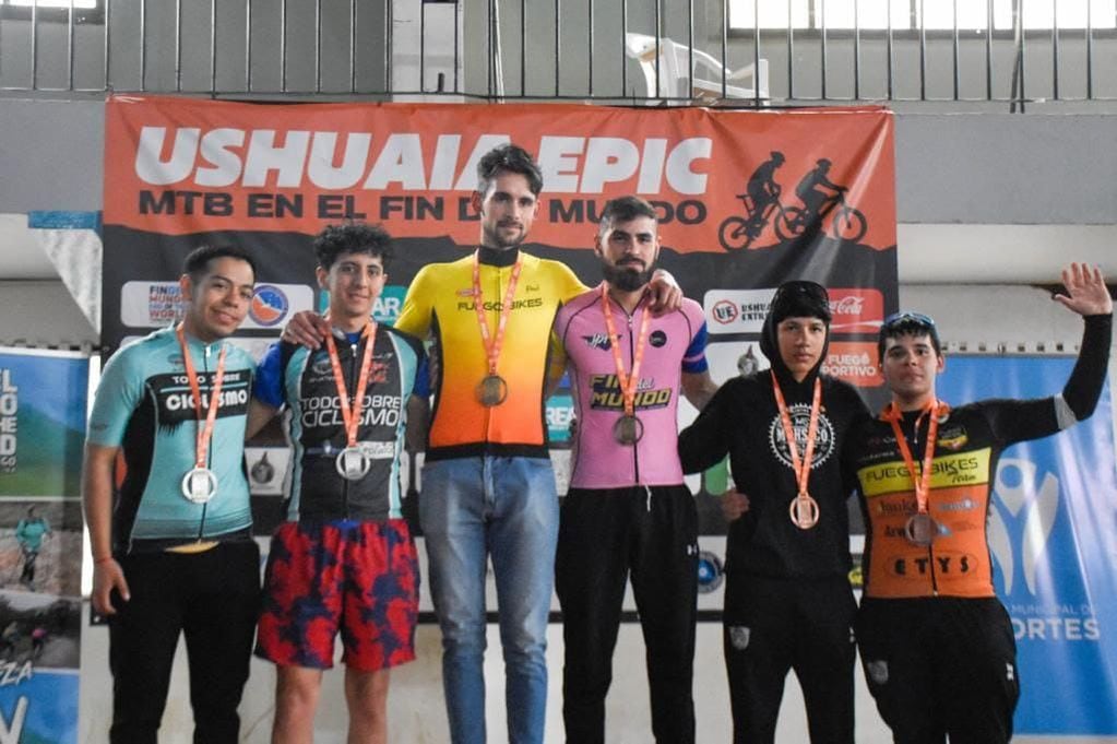Unos 300 deportistas acompañaron la carrera  “Ushuaia EPIC 2022″