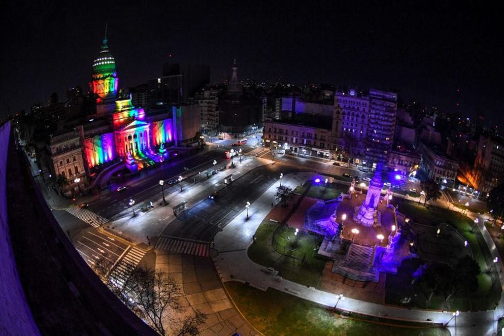 El Congreso de la Nación iluminado con los colores de la diversidad al cumplirse 10 años de la sanción de la ley de matrimonio igualitario en Argentina, el 15 de Julio de 2020, en Buenos Aires. 