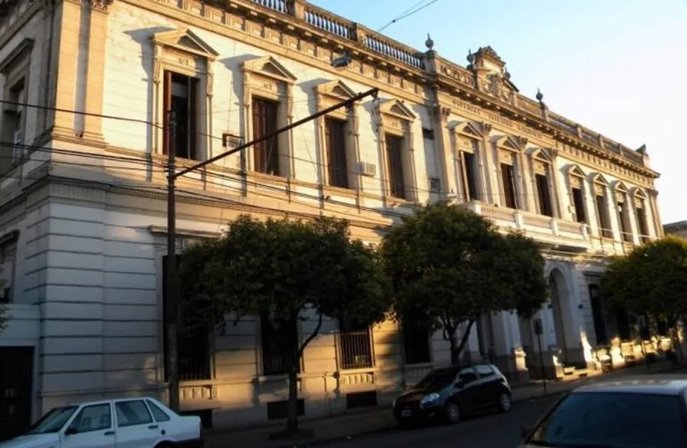 La víctima fue trasladada al Hospital Italiano Garibaldi de Rosario.
