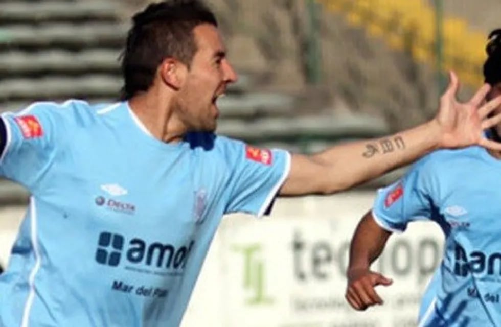 Nicolás Alberto Gatto de 33 años, el goleador pretendido por Huracán Las Heras y Juventud Unida de San Luis.