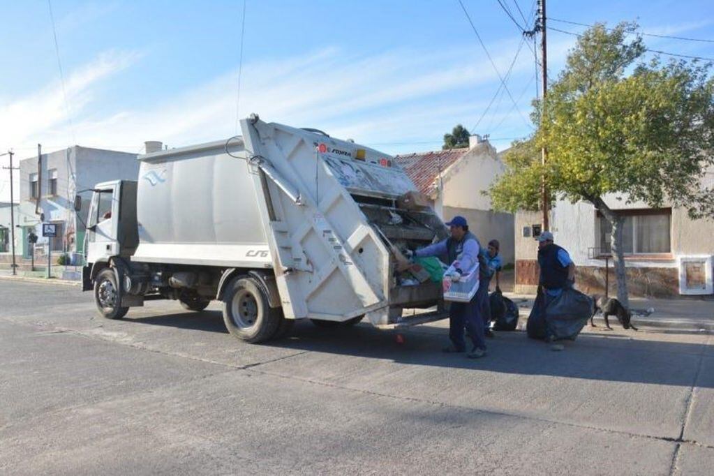 Desde el viernes pasado volvió la recolección de residuos a Rawson.