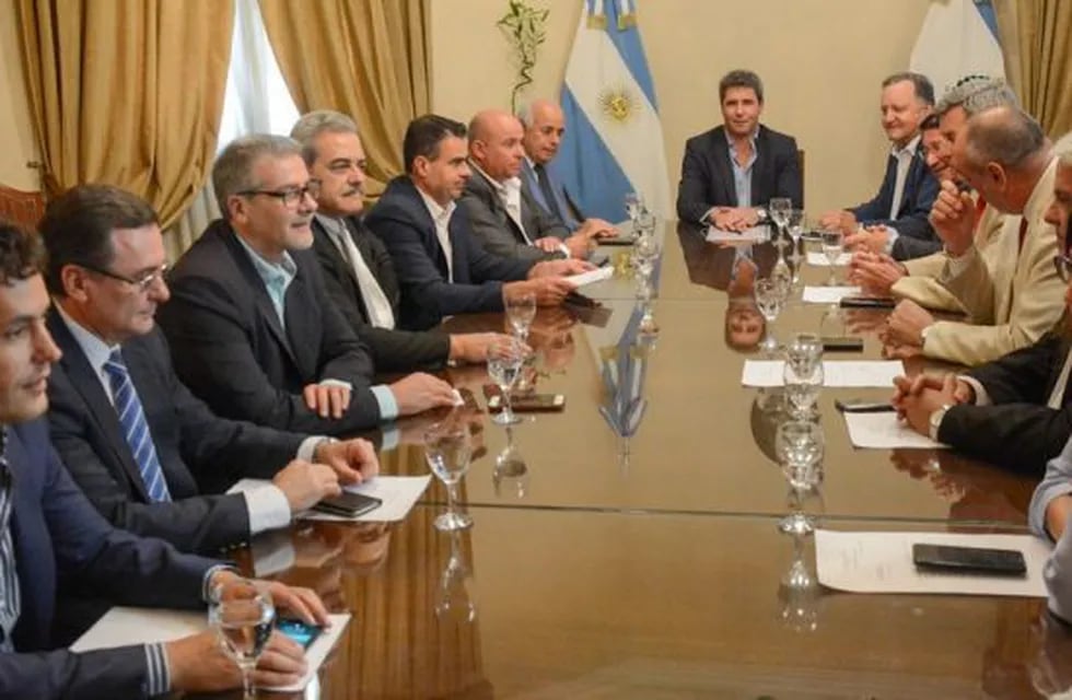 El gobernador Uñac se reunió con su Gabinete.