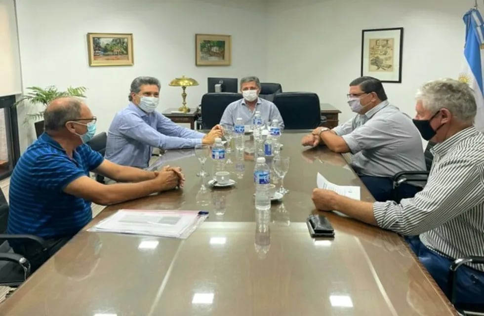 La Mesa de Enlace de Entre Ríos se reunió con gerente del Banco Entre Ríos