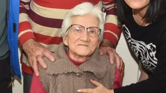 Doña Lucía Revello cumplió 100 años de vida