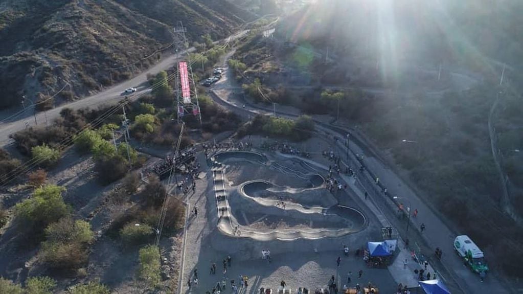 Inauguraron la pista de Pump Track que está ubicada en el Parque Deportivo de Montaña.