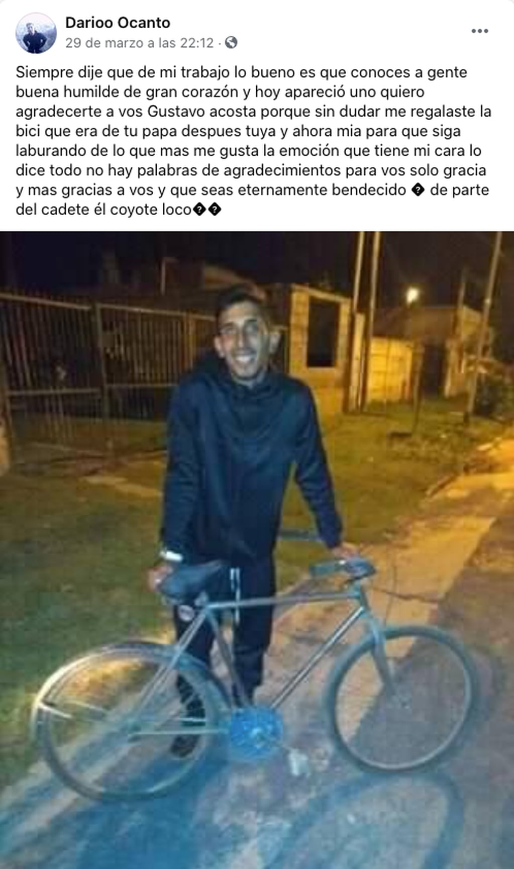 Darío Ocanto, el cadete que por la solidaridad de un vecino recuperó su bicicleta.