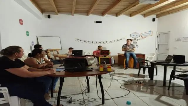 Escuela de Robótica en El Soberbio: iniciaron las actividades