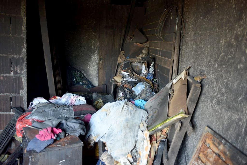 Una nena de 10 años salvó a sus hermanitos en medio de un incendio que consumió su casa en barrio Cabildo.
