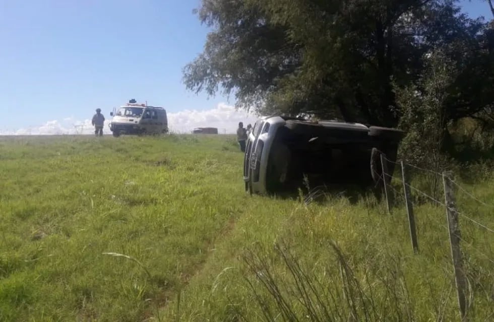 Accidente Ruta Nacional 12\nCrédito: Bomberos Voluntarios Ceibas