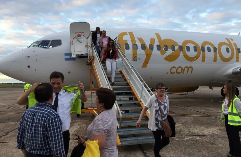 Flybondi comienza a operar en Rosario desde marzo. (Archivo)