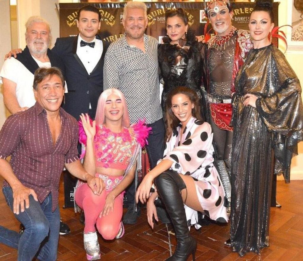 Burlesque Baires Show, la obra que dirige Osvaldo Laport en el Teatro Provincial de Mar del Plata (Foto: Instagram/ @jazminlaport)