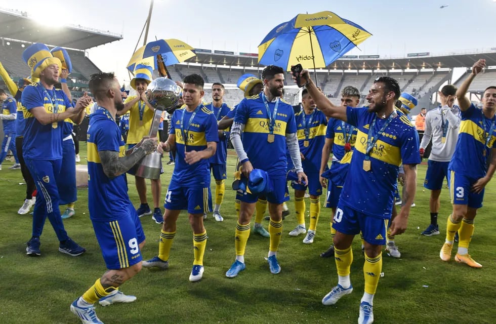 Momento de festejo para Boca en el estadio Mario Alberto Kempes. (Ramiro Pereyra / La Voz)
