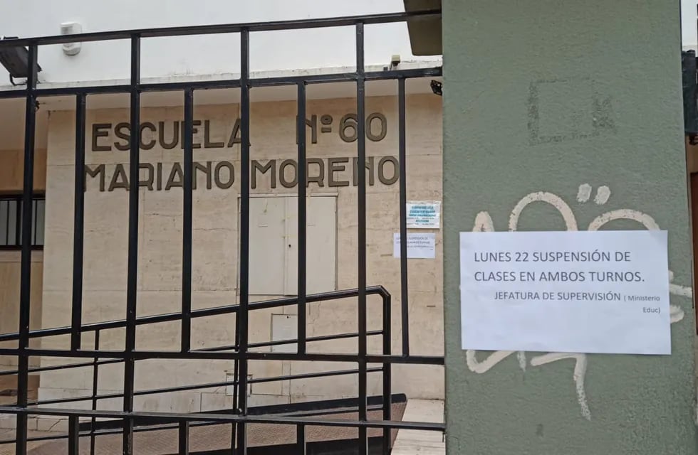 La directora de una escuela de Rosario recibió amenazas dirigida a sus alumnos y se suspendieron las clases.