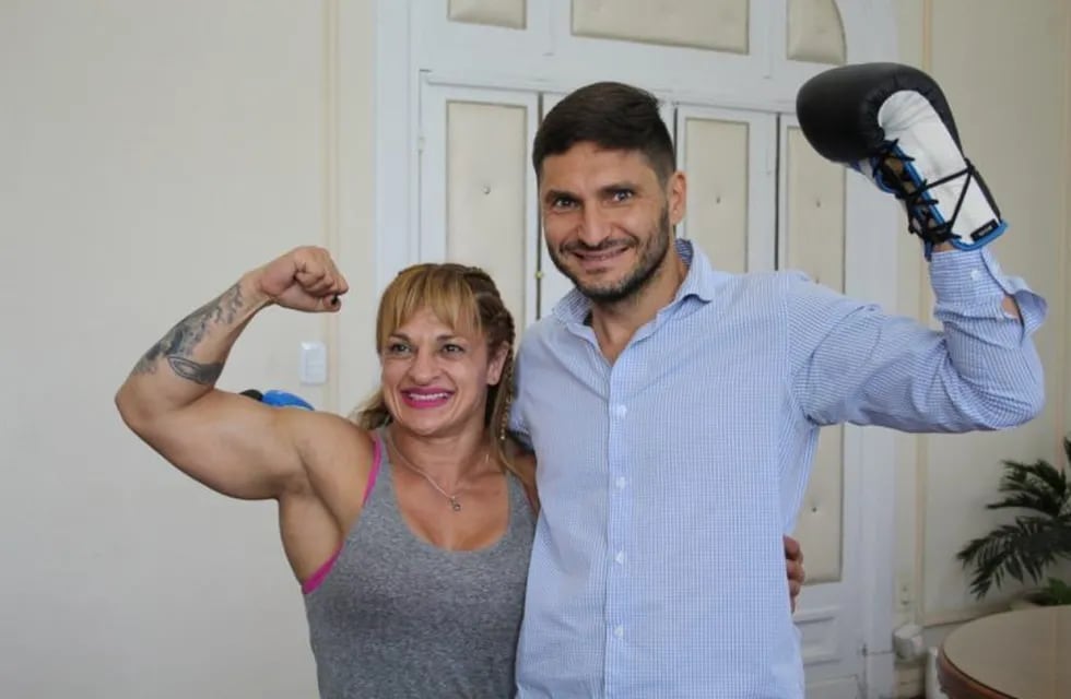 Maximiliano Pullaro practicó boxeo con Locomotora Olivares