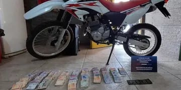 Secuestro de una moto y $660 mil a Los Monos