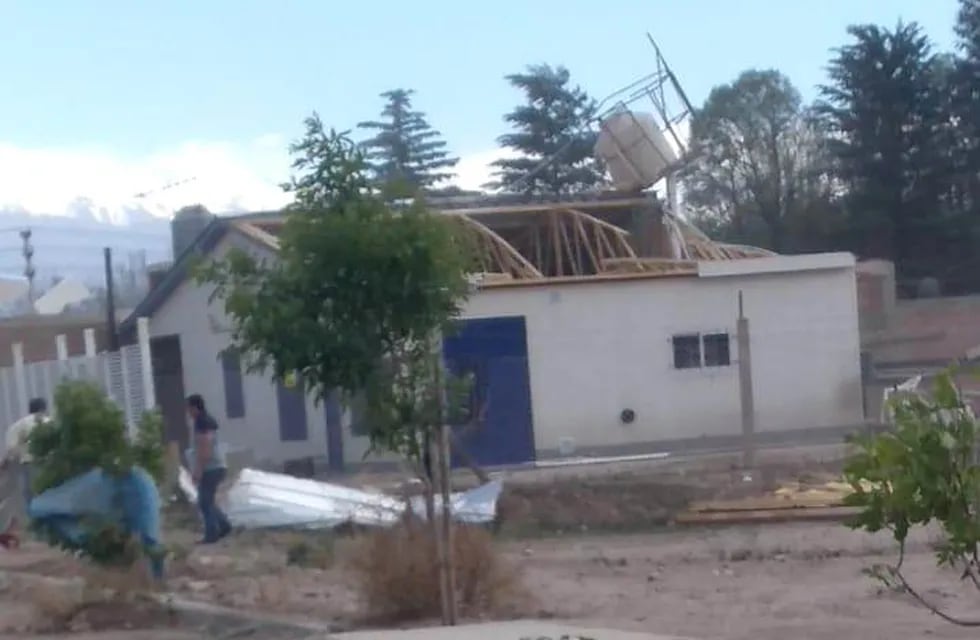 El fuerte viento provocó incidentes en Valle de Uco.