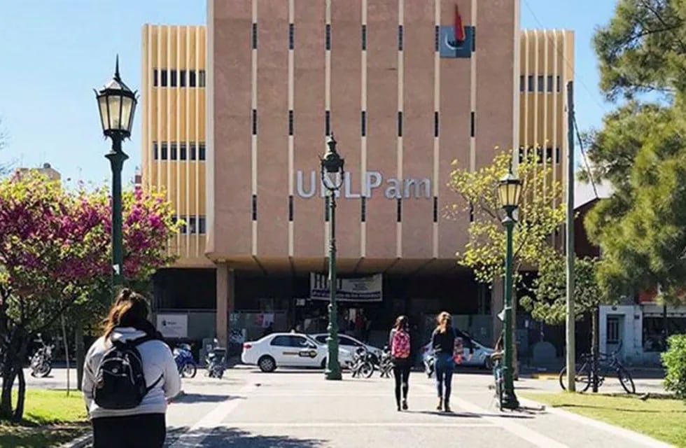 Universidad Nacional de La Pampa (Radio Don)