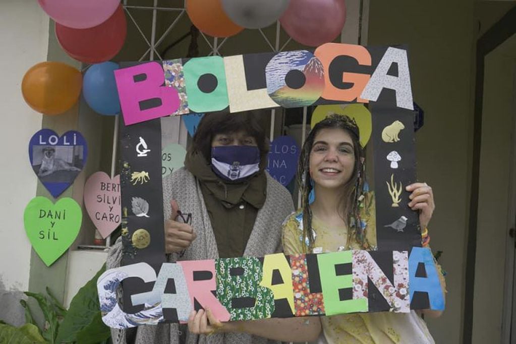 La joven estudió en La Plata y se recibió de Bióloga (web).