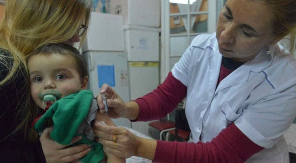 Estiman que dos mil niños no podrían vacunarse (web).