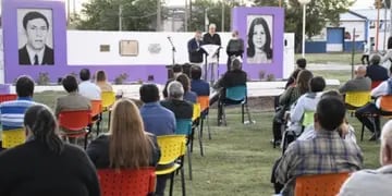 Homenaje a 2 víctimas de la dictadura en La Toma