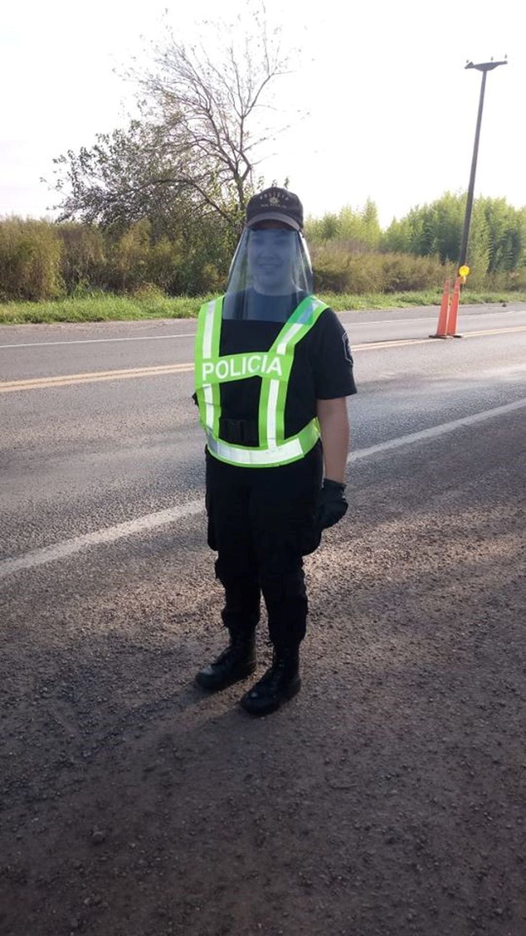 La policía de Casilda recibió múltiples máscaras donadas por vecinos. (Min. Seguridad)
