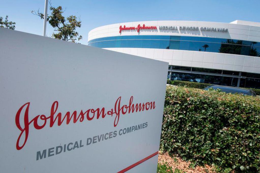 Edificio de Johnson & Johnson en Irvine, California (Foto Mark RALSTON / AFP)