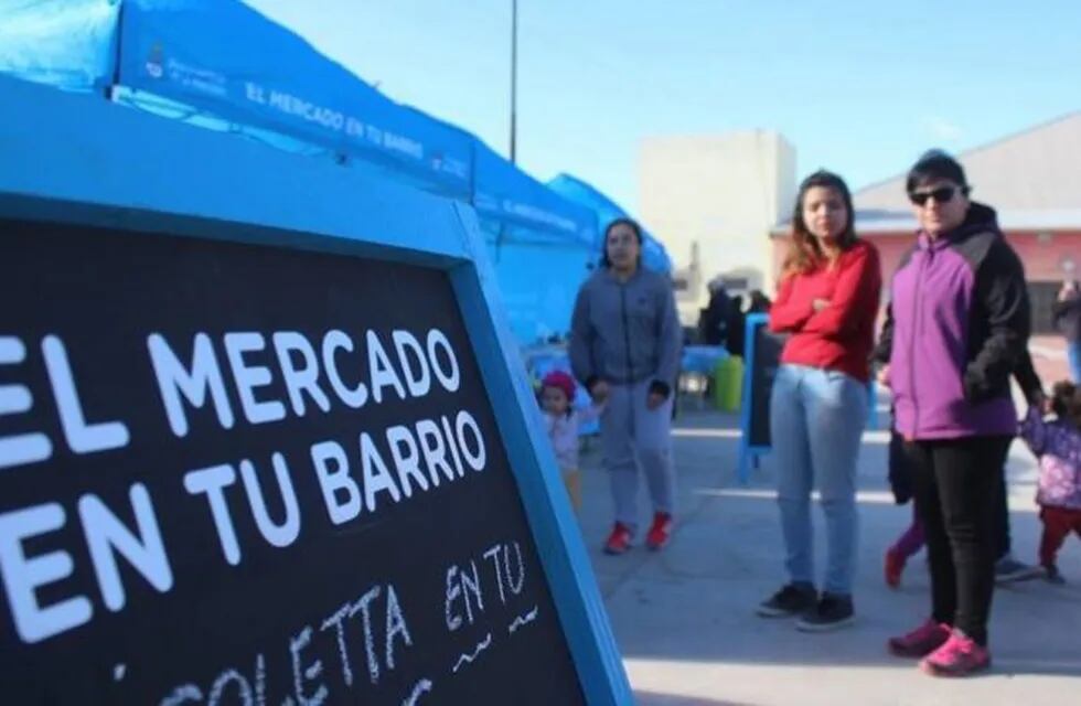 El Mercado en tu barrio abrirá los miércoles en Centenario de la provincia del Neuquén