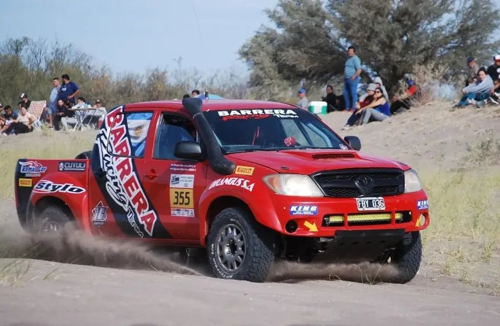 El Rally Cross Country de La Paz brindó un espectáculo único por el lecho seco del Río Tunuyán.