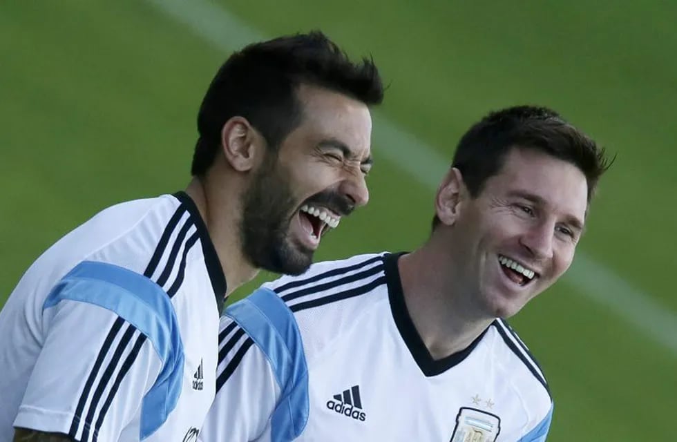 El villagalvense compartió plantel con Lionel Messi en la Copa del Mundo de Brasil. (EFE)