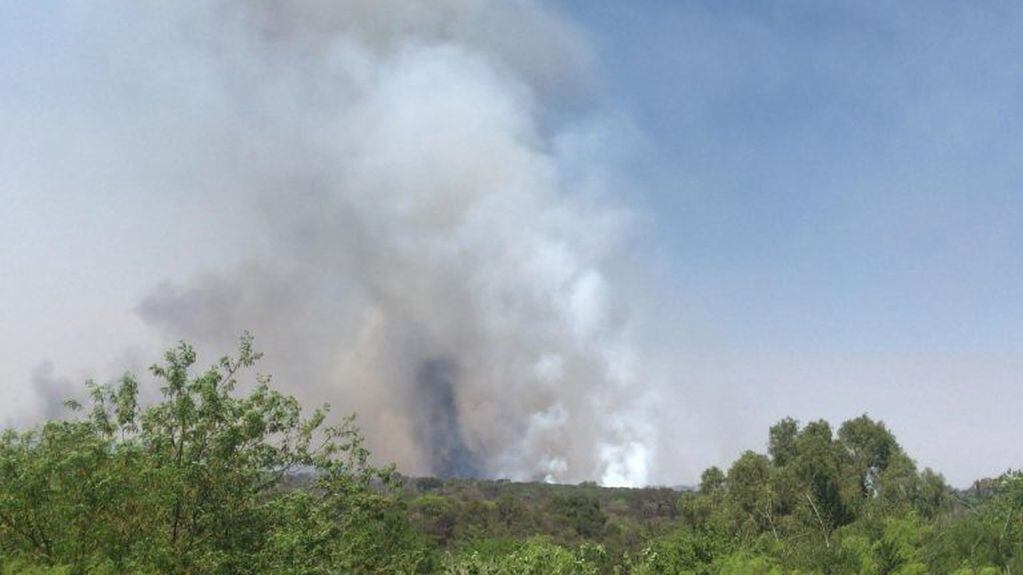 Los incendios afectan a la localidad de La Población