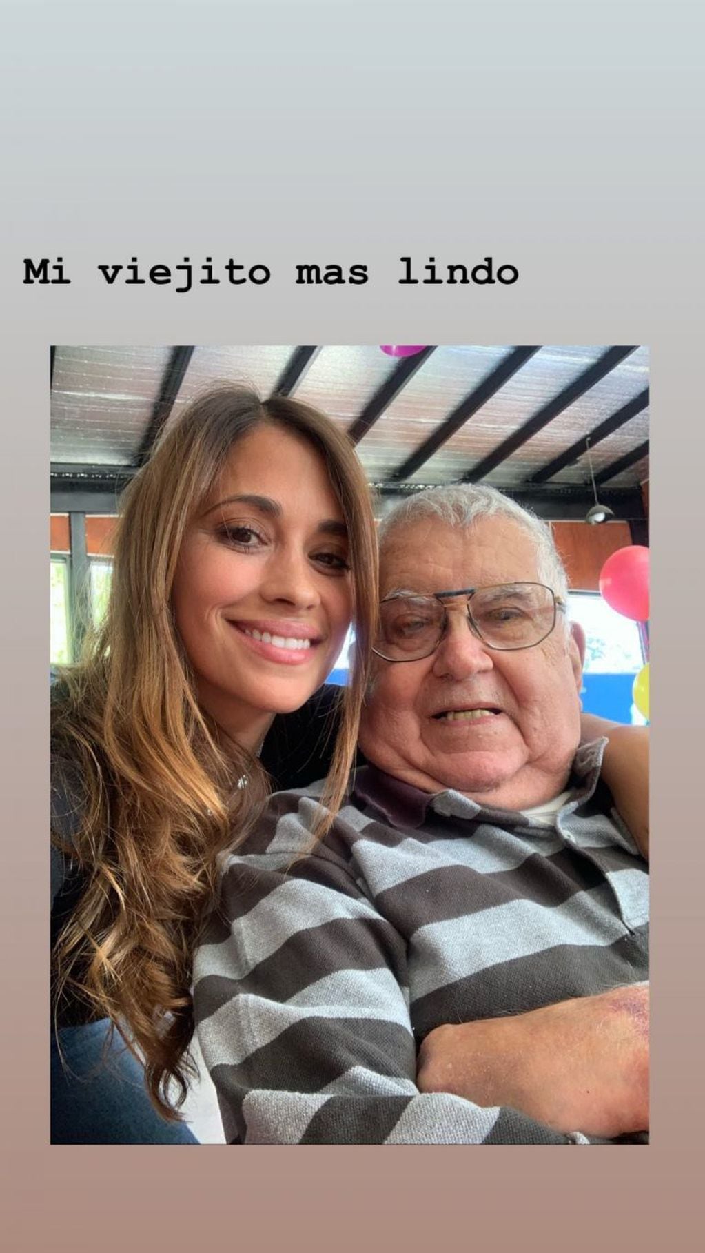 Antonela Roccuzzo y su abuelo. (@antonelaroccuzzo)